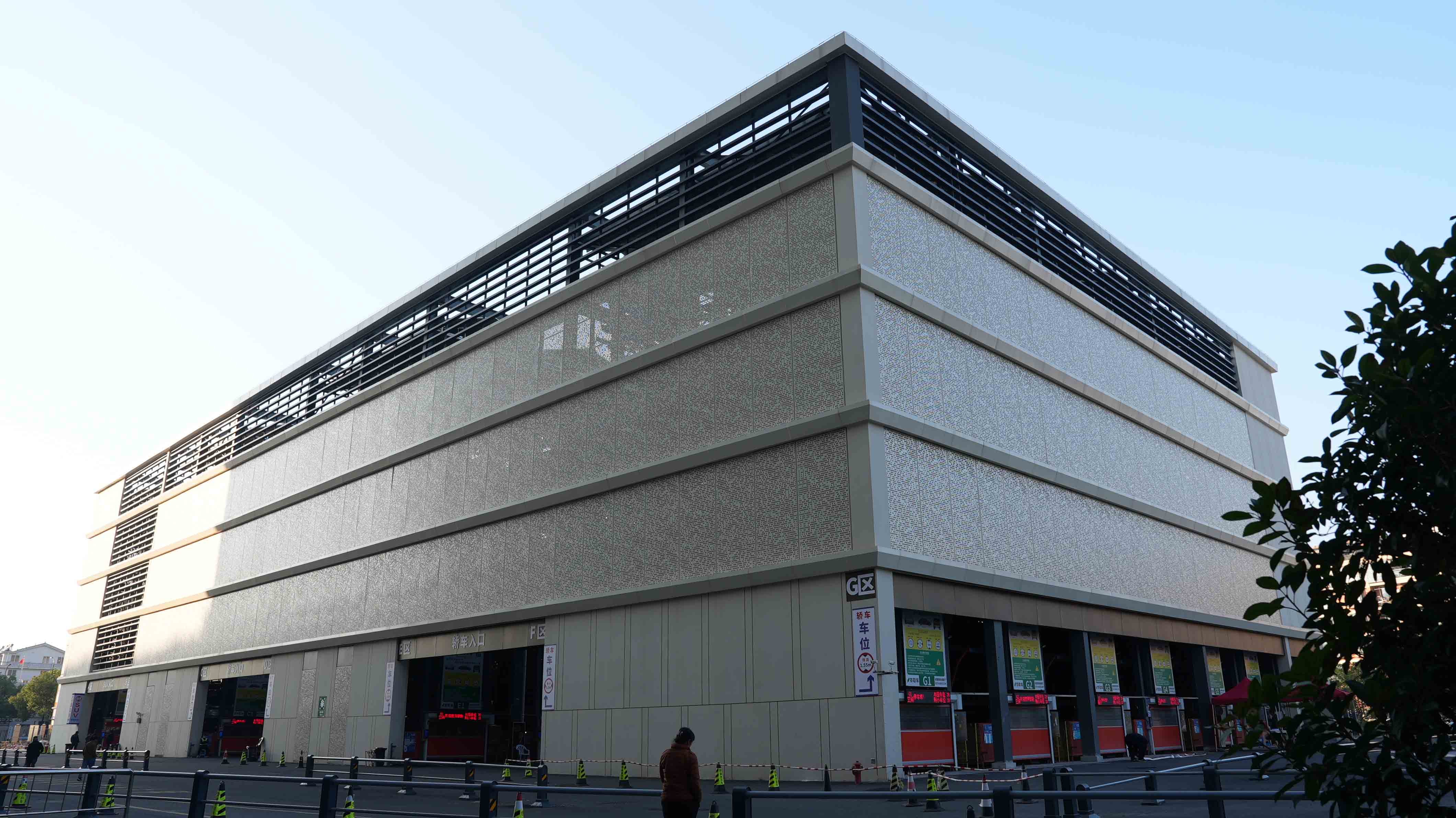 再創(chuàng)標(biāo)桿！臺(tái)州市立醫(yī)院千位垂直循環(huán)庫(kù)正式投運(yùn)